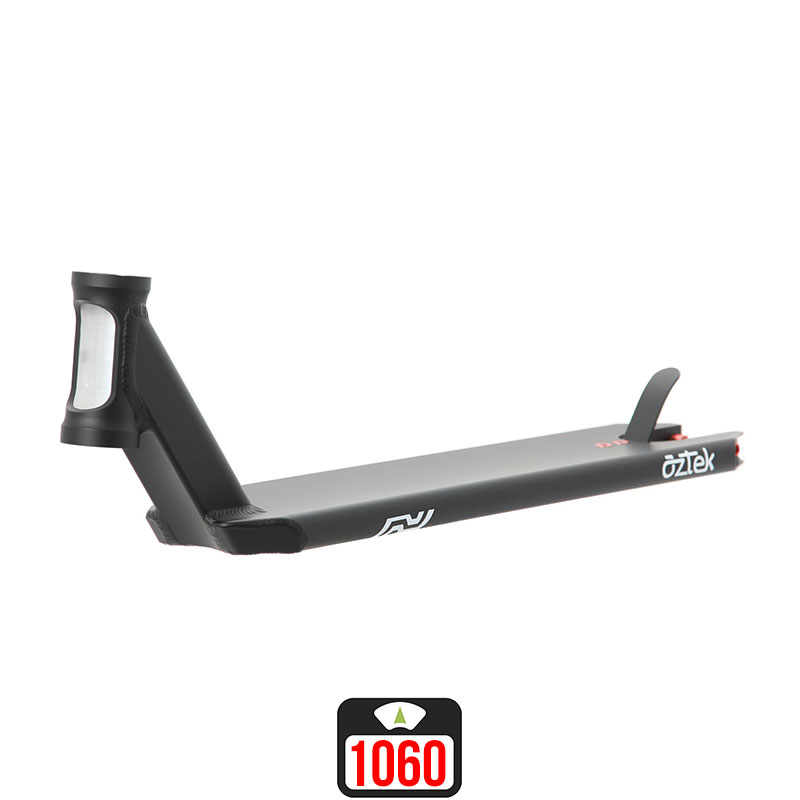 Aztek Corsa deck 4.8x19.5″ black skrejriteņu deks