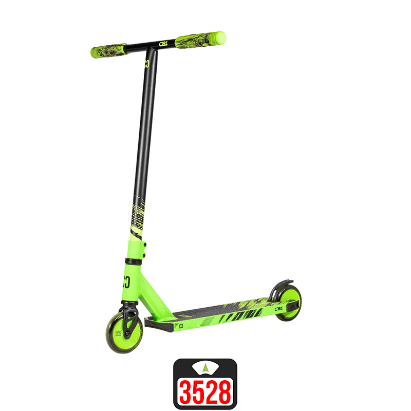 Core CB1 black/green stunt scooter