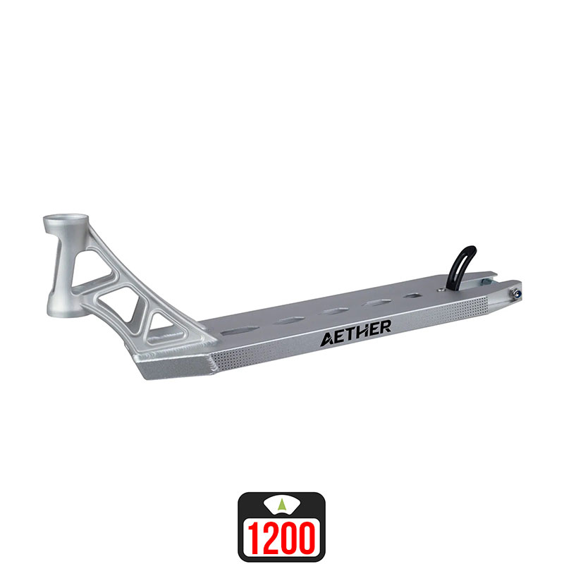 Striker Aether pro 4.72x19.3″ silver skrejriteņu deks
