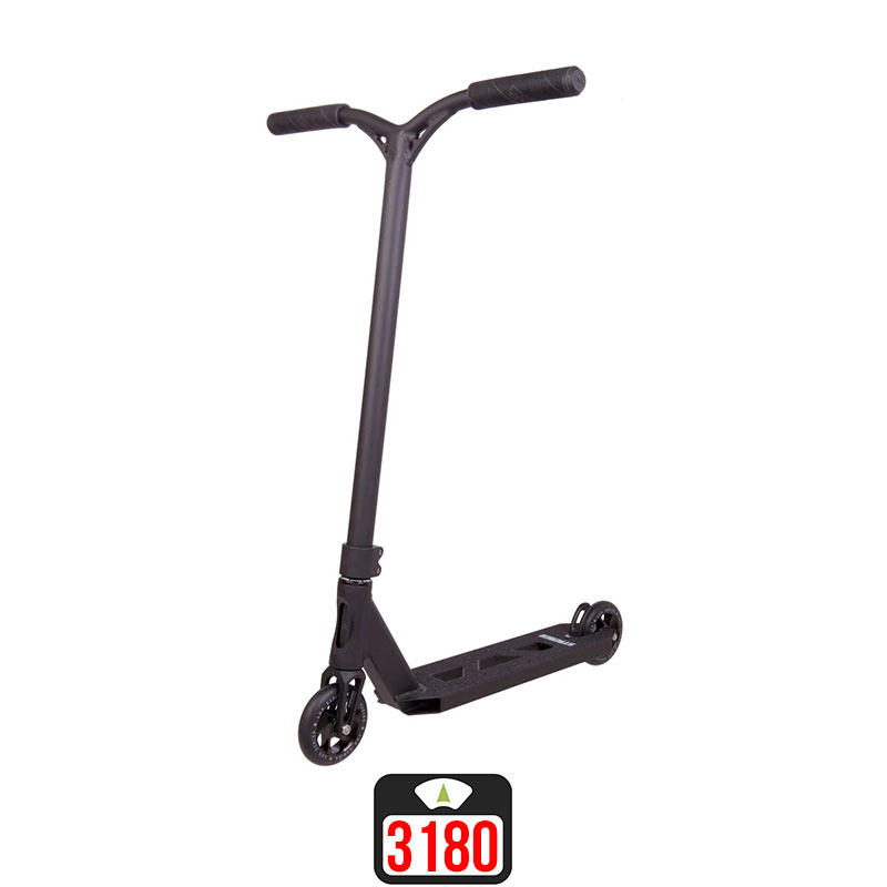Striker Lux pro black/black triku skrejritenis