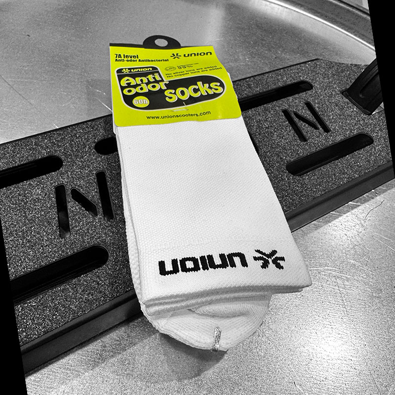 Union anti odor scooter socks white zeķes